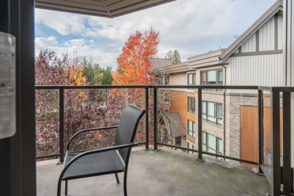 Entry Foyer Photo of 406 9970 148 Street, Surrey, BC