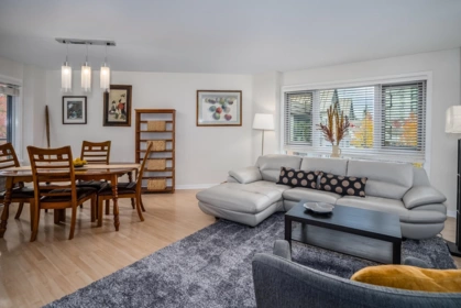 406 9970 148 Street, Surrey, BC