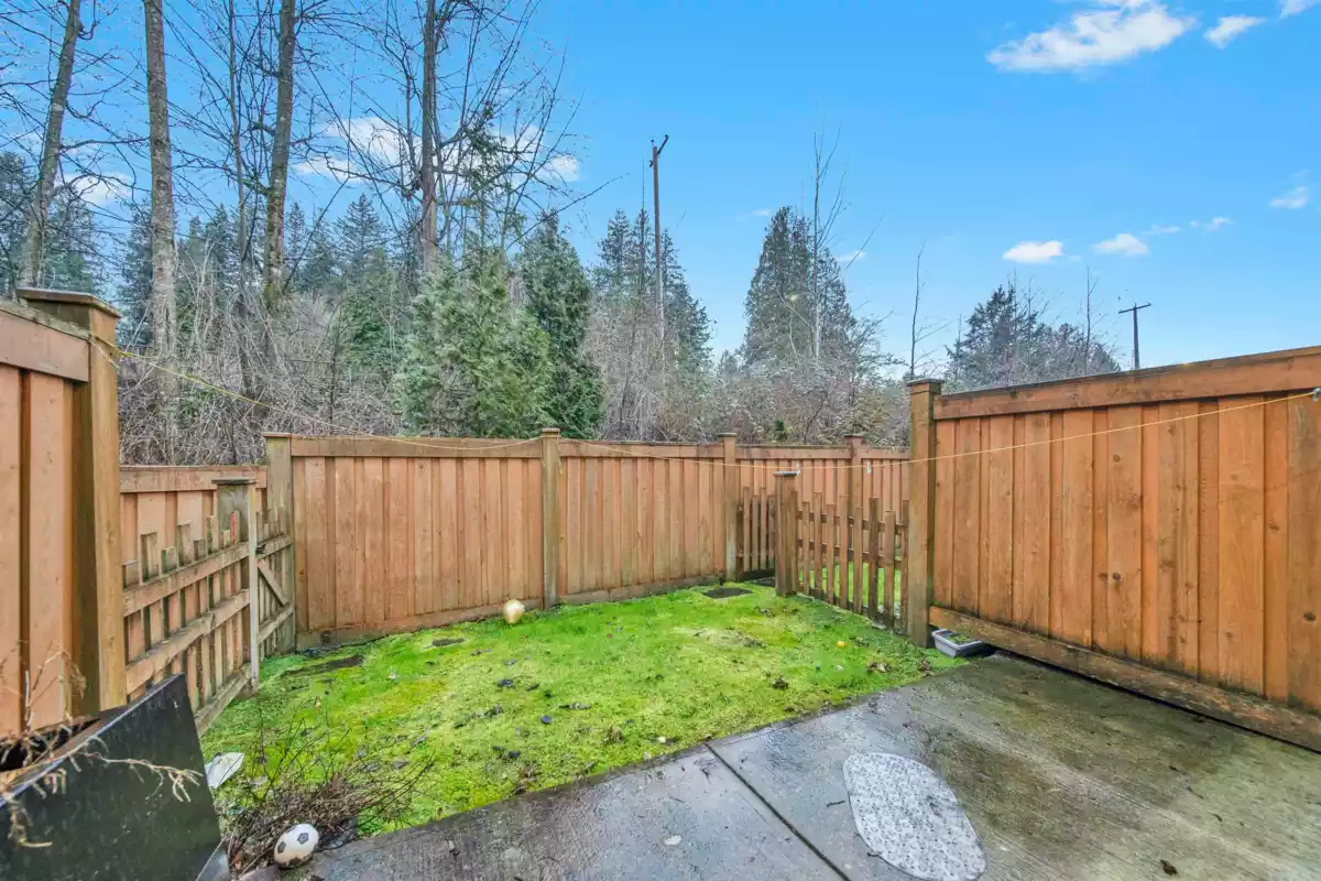 Backyard Photo of 32 13670 62 Avenue, Surrey, BC