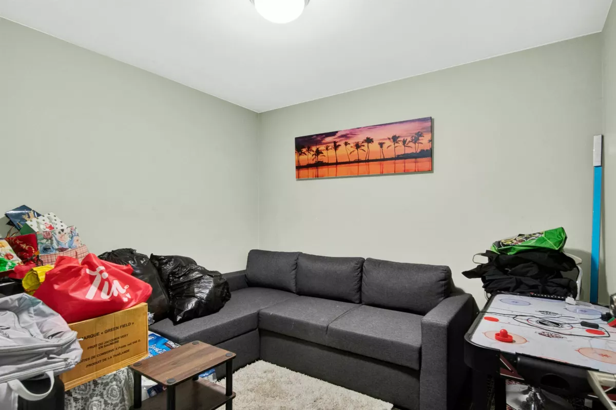 Hallway Photo of 32 13670 62 Avenue, Surrey, BC