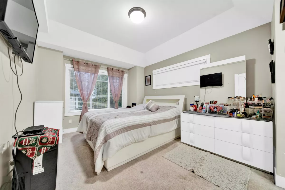 Laundry Room Photo of 32 13670 62 Avenue, Surrey, BC