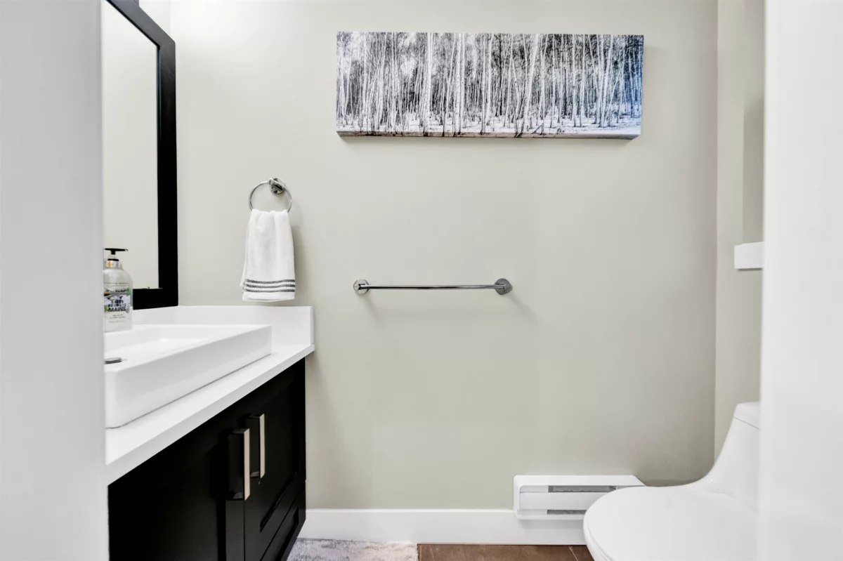 Primary Bathroom Photo of 32 13670 62 Avenue, Surrey, BC