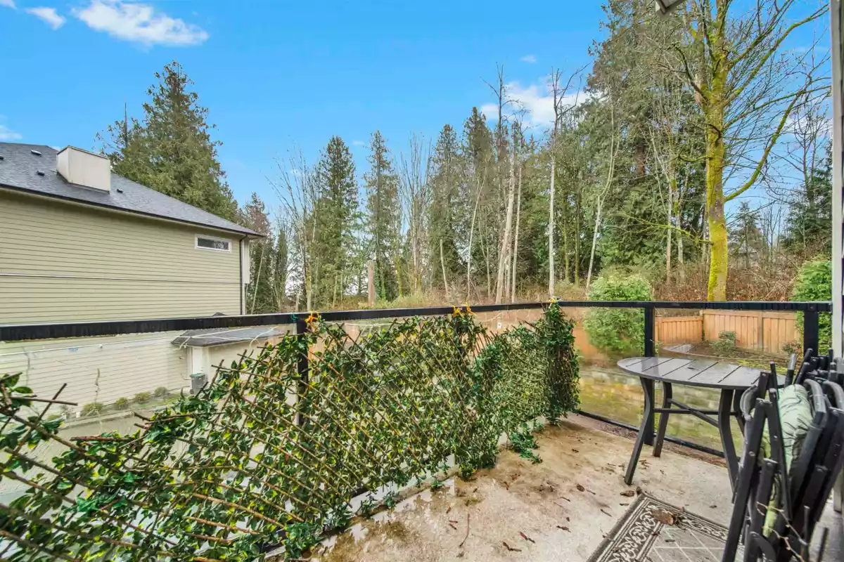 Walk-In Closet Photo of 32 13670 62 Avenue, Surrey, BC