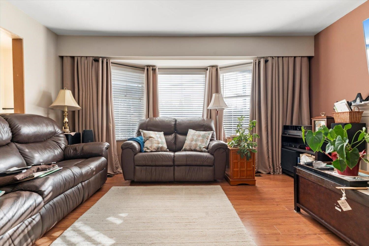 Family Room Photo of 14983 Canary Drive, Surrey, BC