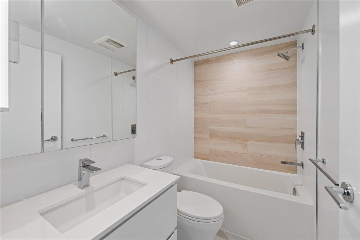 Bedroom 2 Photo of 1005 13655 Fraser Highway, Surrey, BC