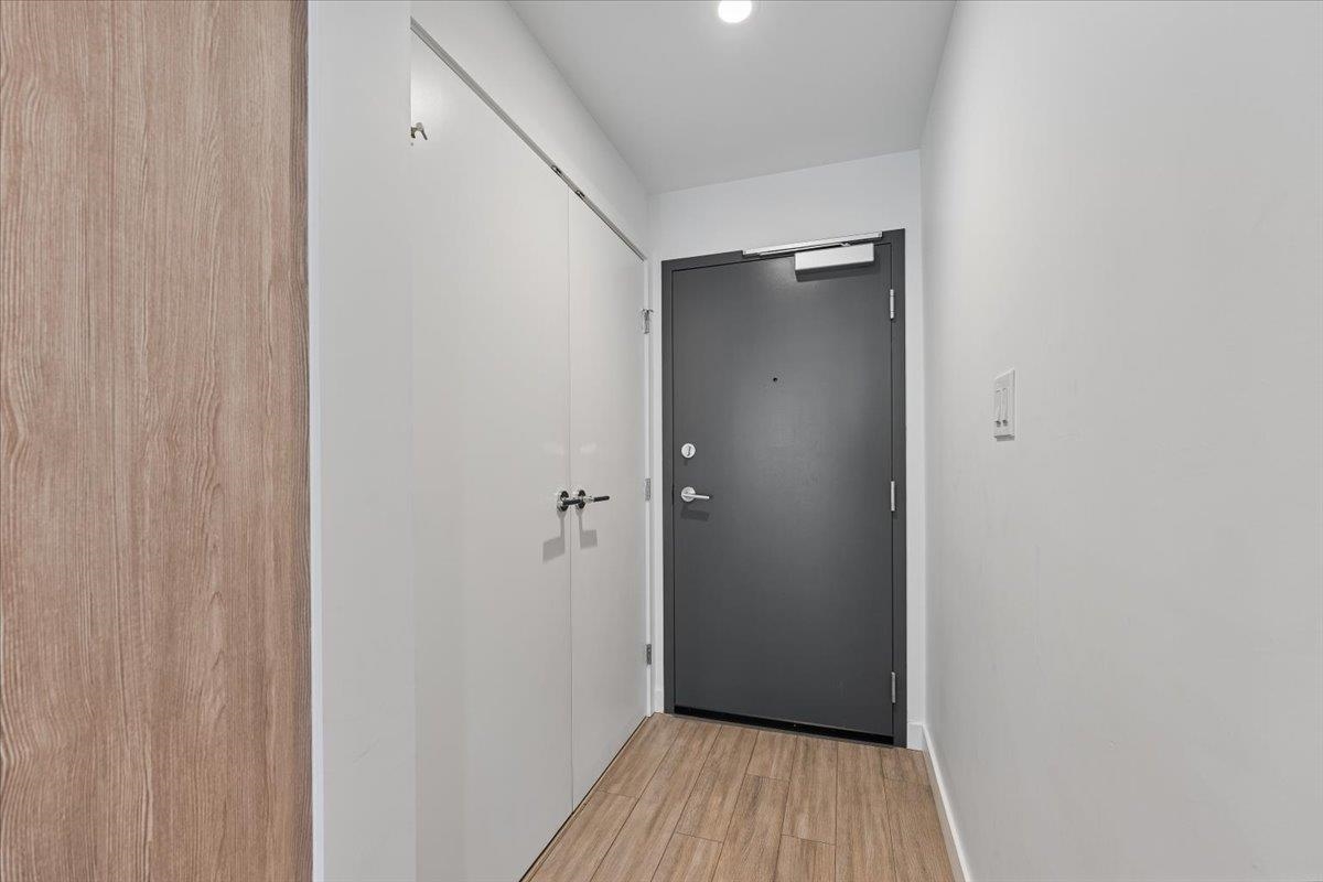 Guest Bathroom Photo of 1005 13655 Fraser Highway, Surrey, BC