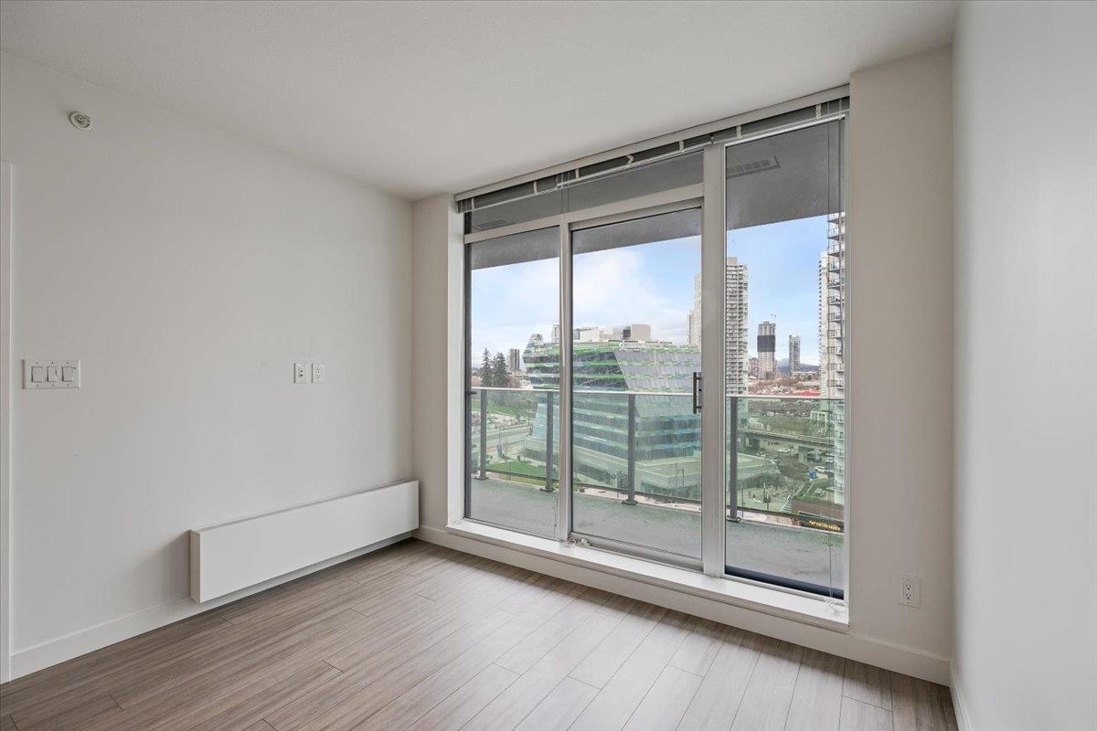 Kitchen Island Photo of 1005 13655 Fraser Highway, Surrey, BC