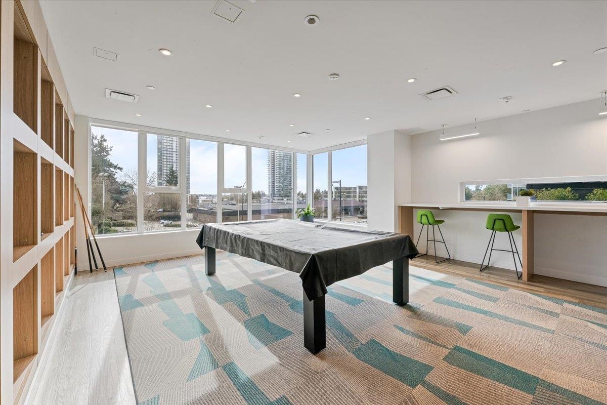 Mudroom Photo of 1005 13655 Fraser Highway, Surrey, BC