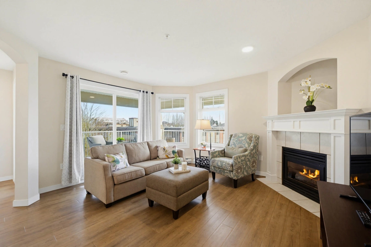 Family Room Photo of 314 4770 52a Street, Delta, BC