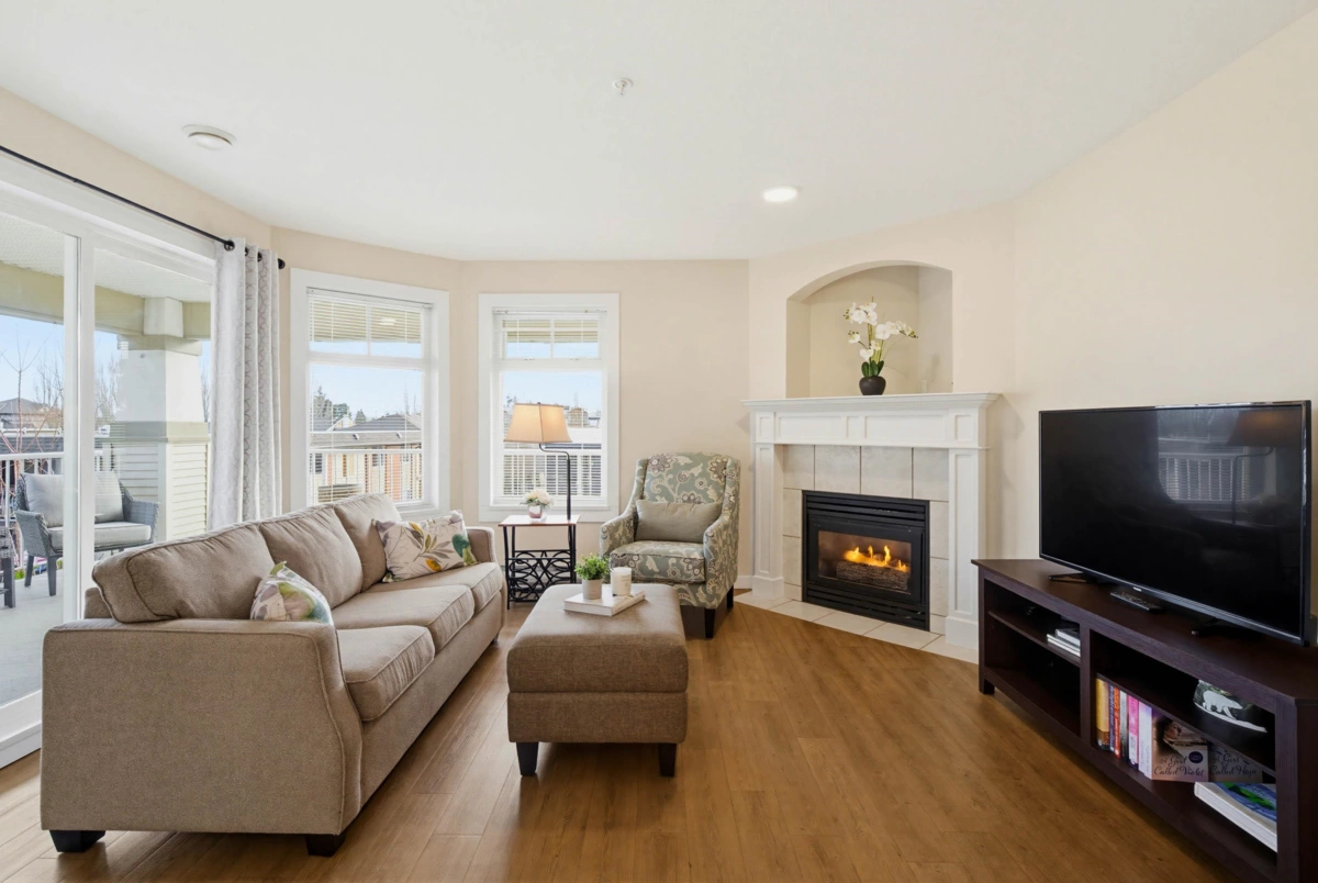 Living Room Photo of 314 4770 52a Street, Delta, BC