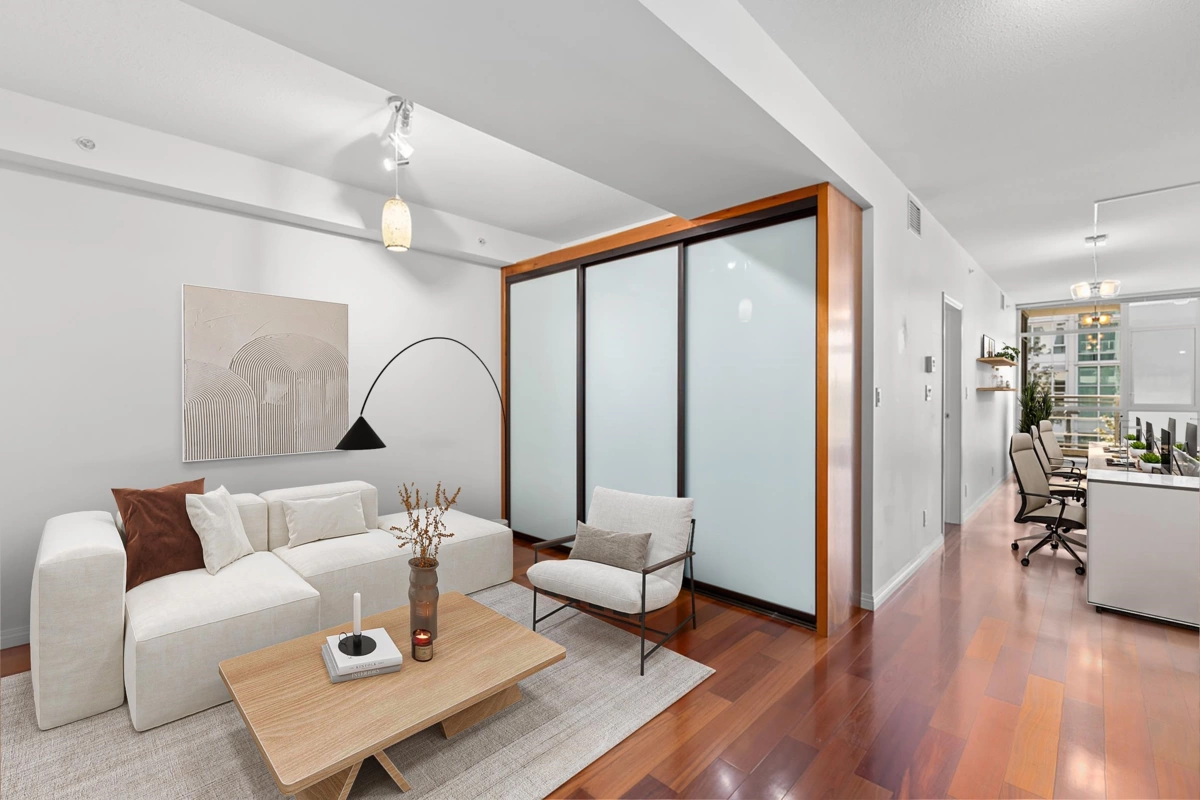 Mudroom Photo of 307 100 E Esplanade Avenue, North Vancouver, BC