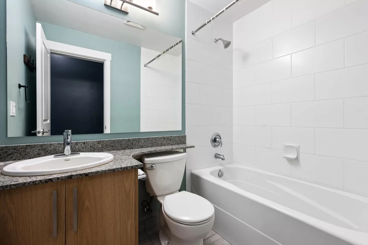 Front Yard Photo of 215 2943 Nelson Place, Abbotsford, BC