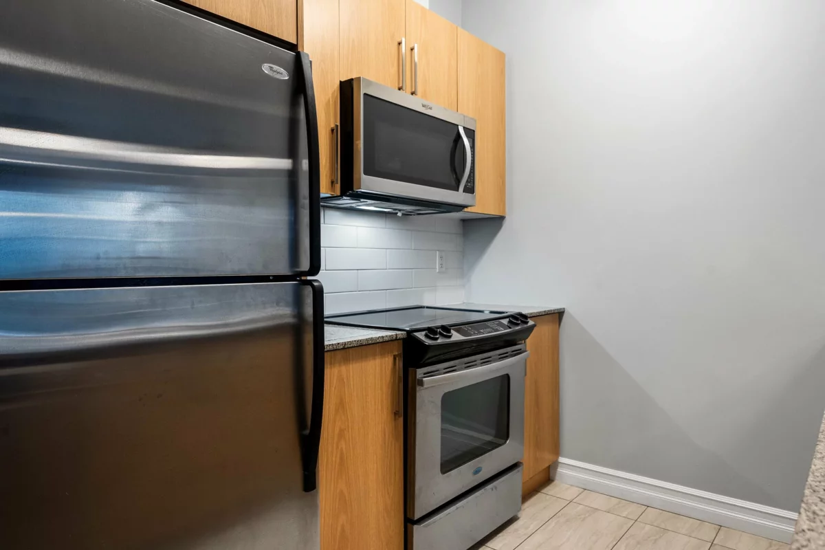 Guest Bathroom Photo of 215 2943 Nelson Place, Abbotsford, BC