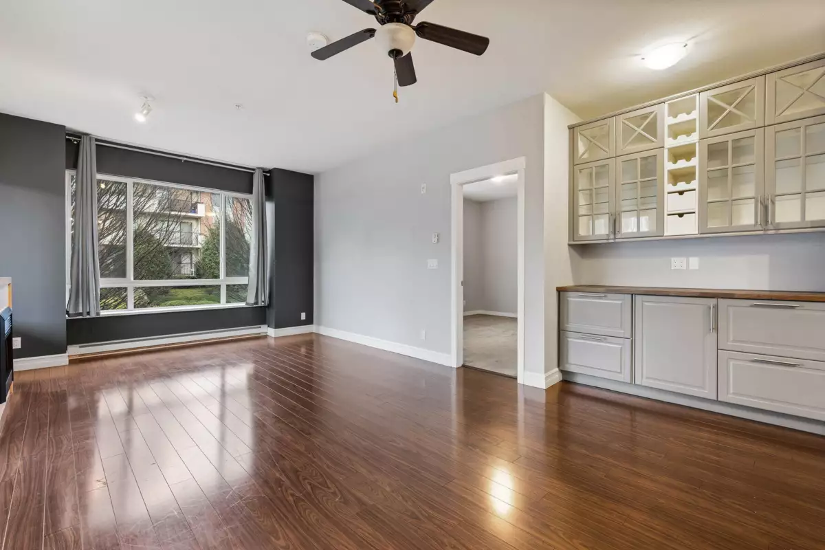 Laundry Room Photo of 215 2943 Nelson Place, Abbotsford, BC
