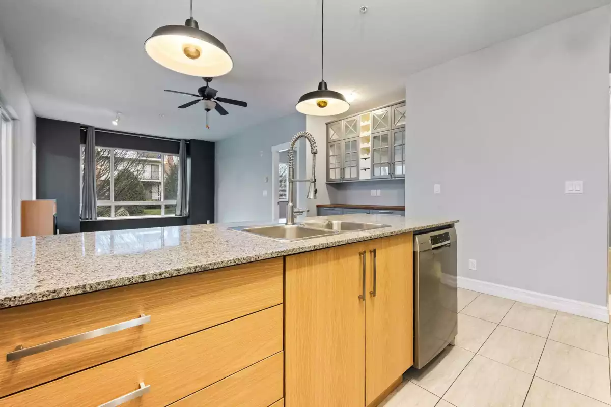 Powder Room Photo of 215 2943 Nelson Place, Abbotsford, BC