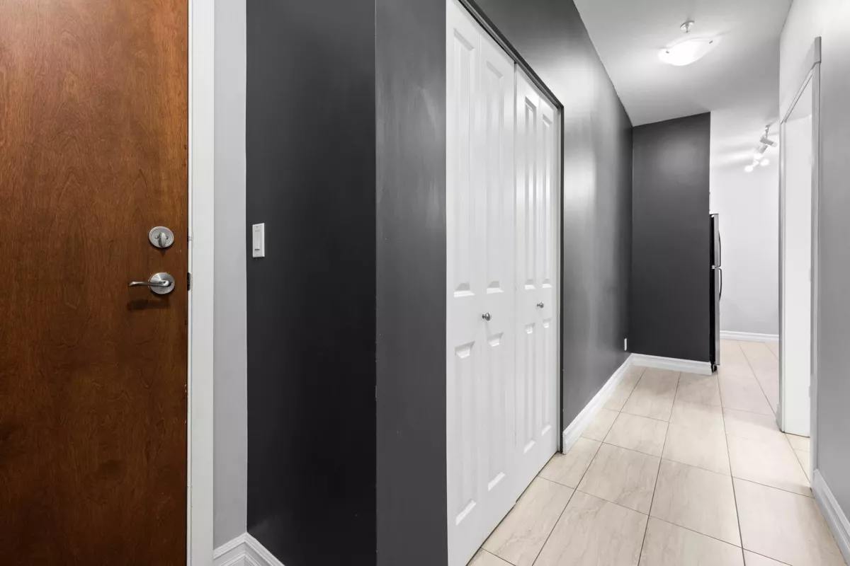 Swimming Pool Photo of 215 2943 Nelson Place, Abbotsford, BC