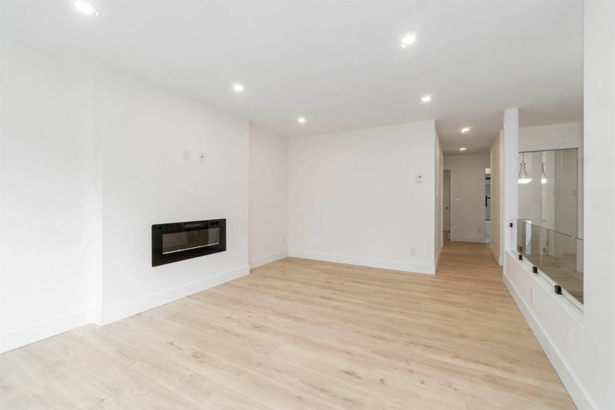 Breakfast Nook Photo of 3228 Salt Spring Avenue, Coquitlam, BC