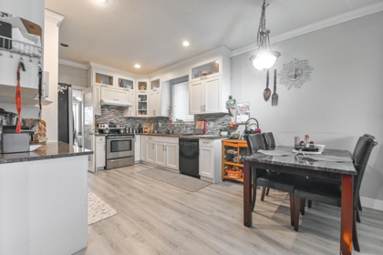 Breakfast Nook Photo of 30482 Northridge Way, Abbotsford, BC