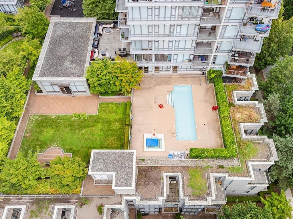 Garden / Landscaping Photo of 301 7362 Elmbridge Way, Richmond, BC