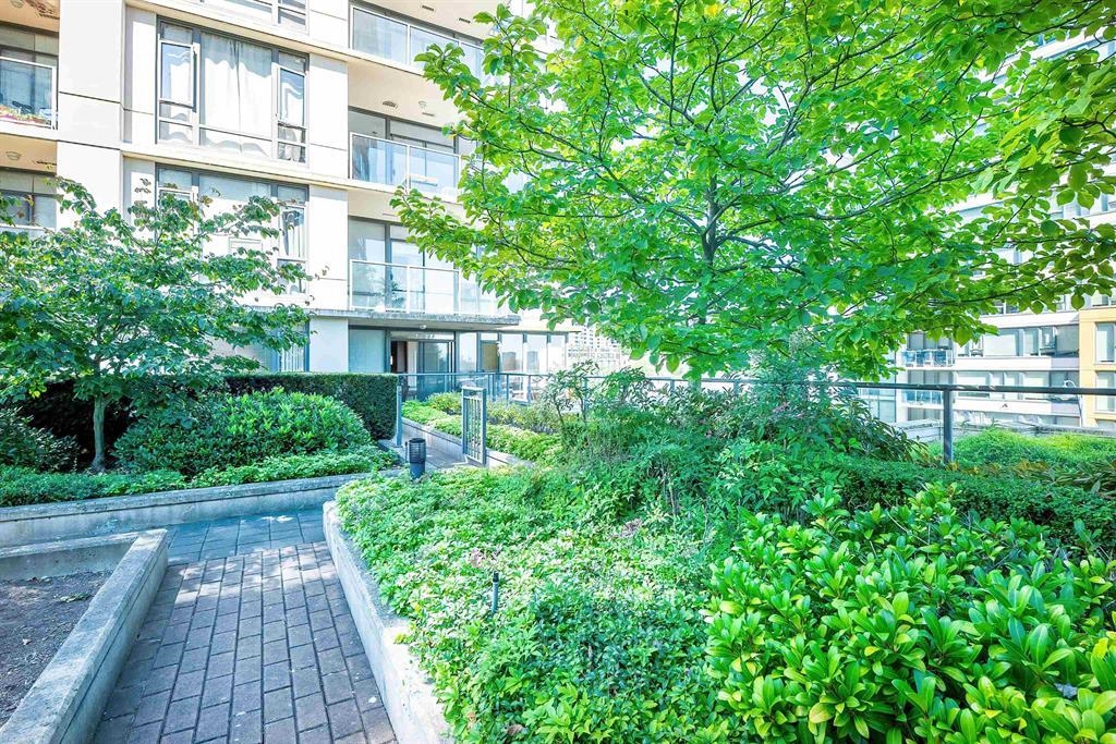 Mudroom Photo of 301 7362 Elmbridge Way, Richmond, BC