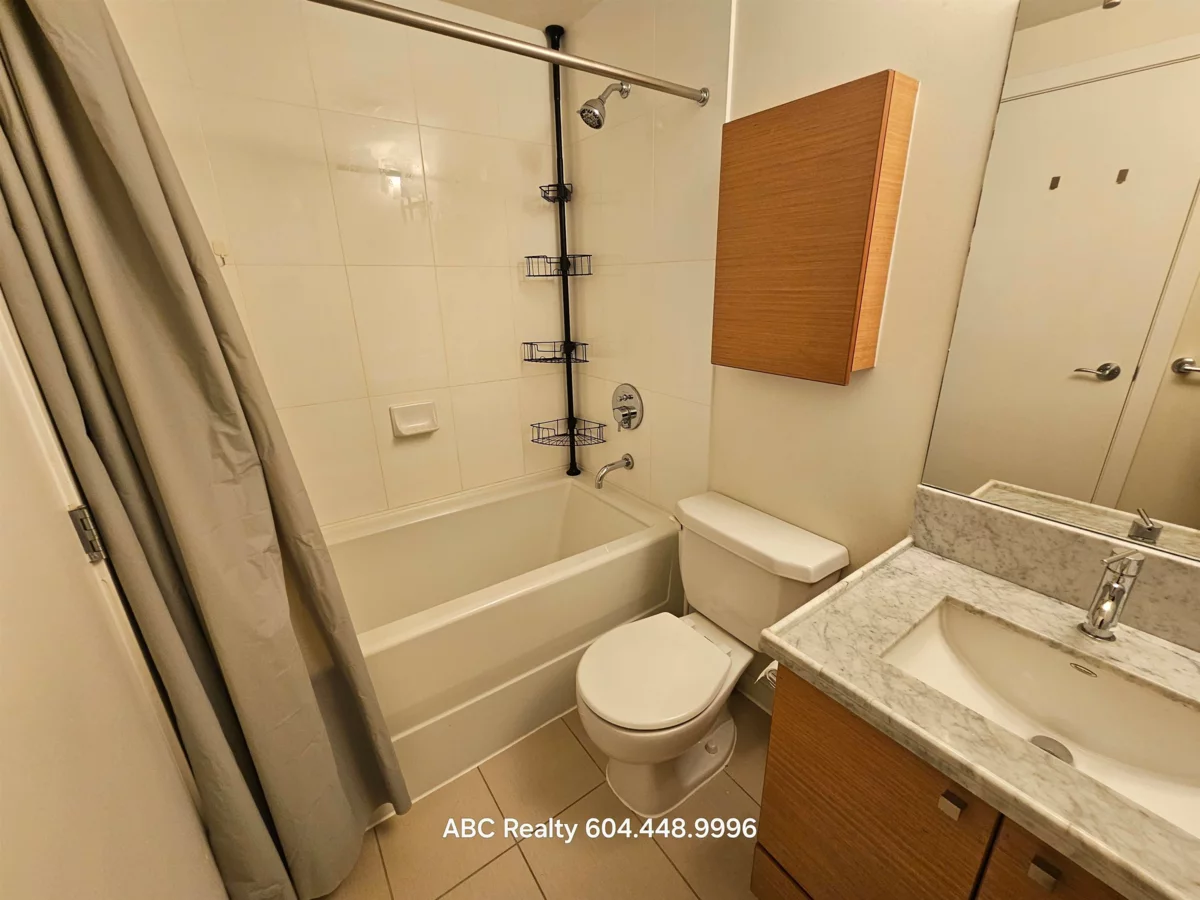 Primary Bathroom Photo of 301 7362 Elmbridge Way, Richmond, BC