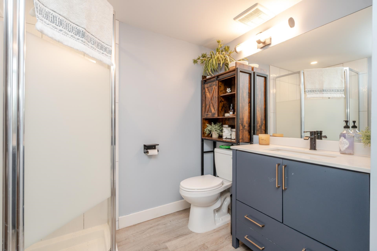 Laundry Room Photo of 8528 Dunn Street, Mission, BC