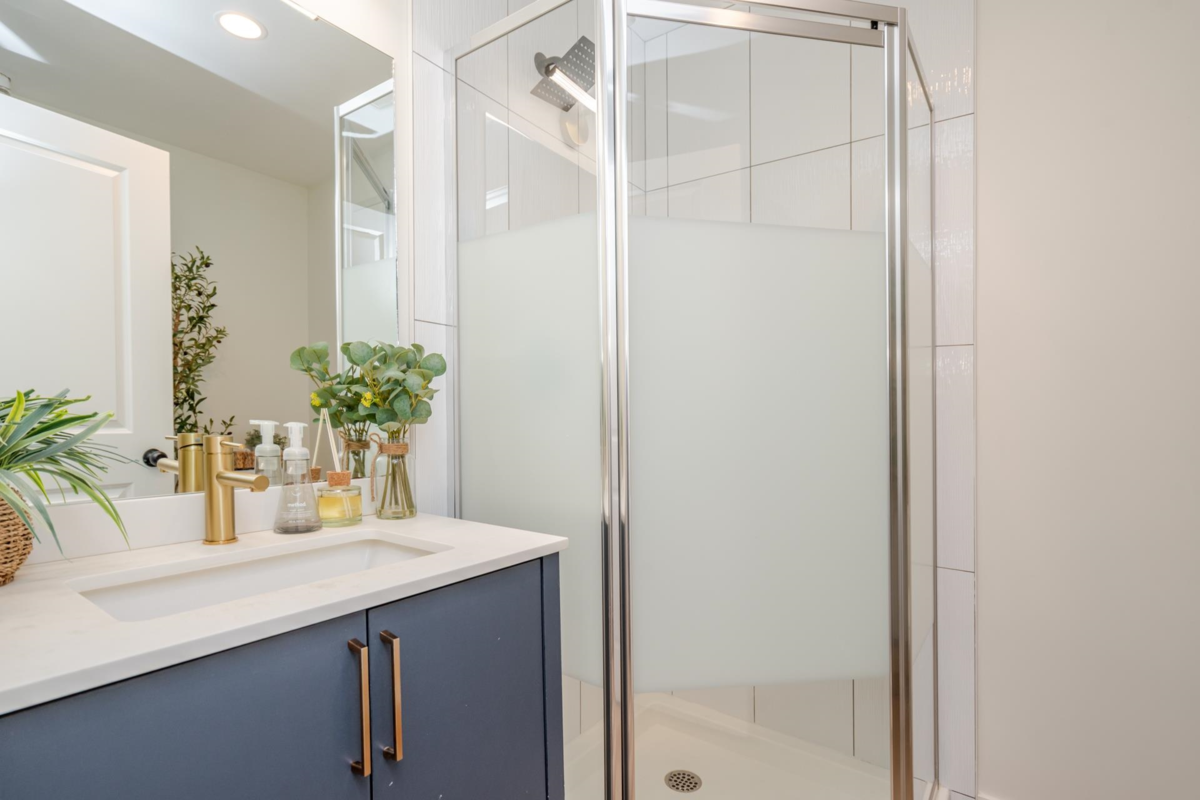 Walk-In Closet Photo of 8528 Dunn Street, Mission, BC