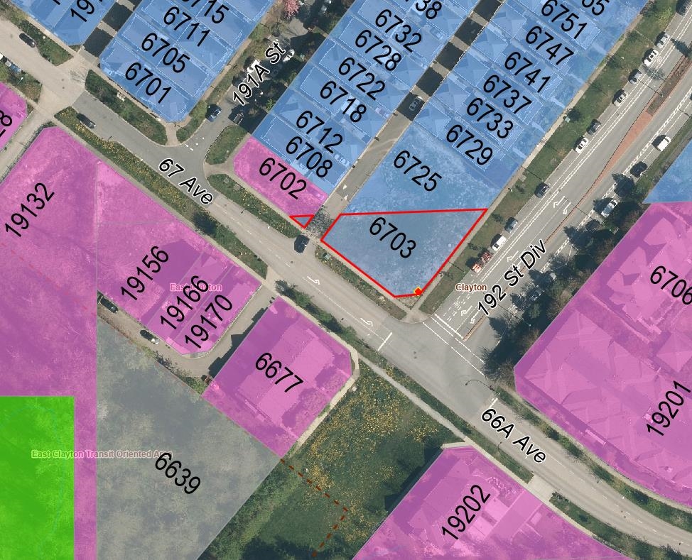 Family Room Photo of 6703 192 Street, Surrey, BC