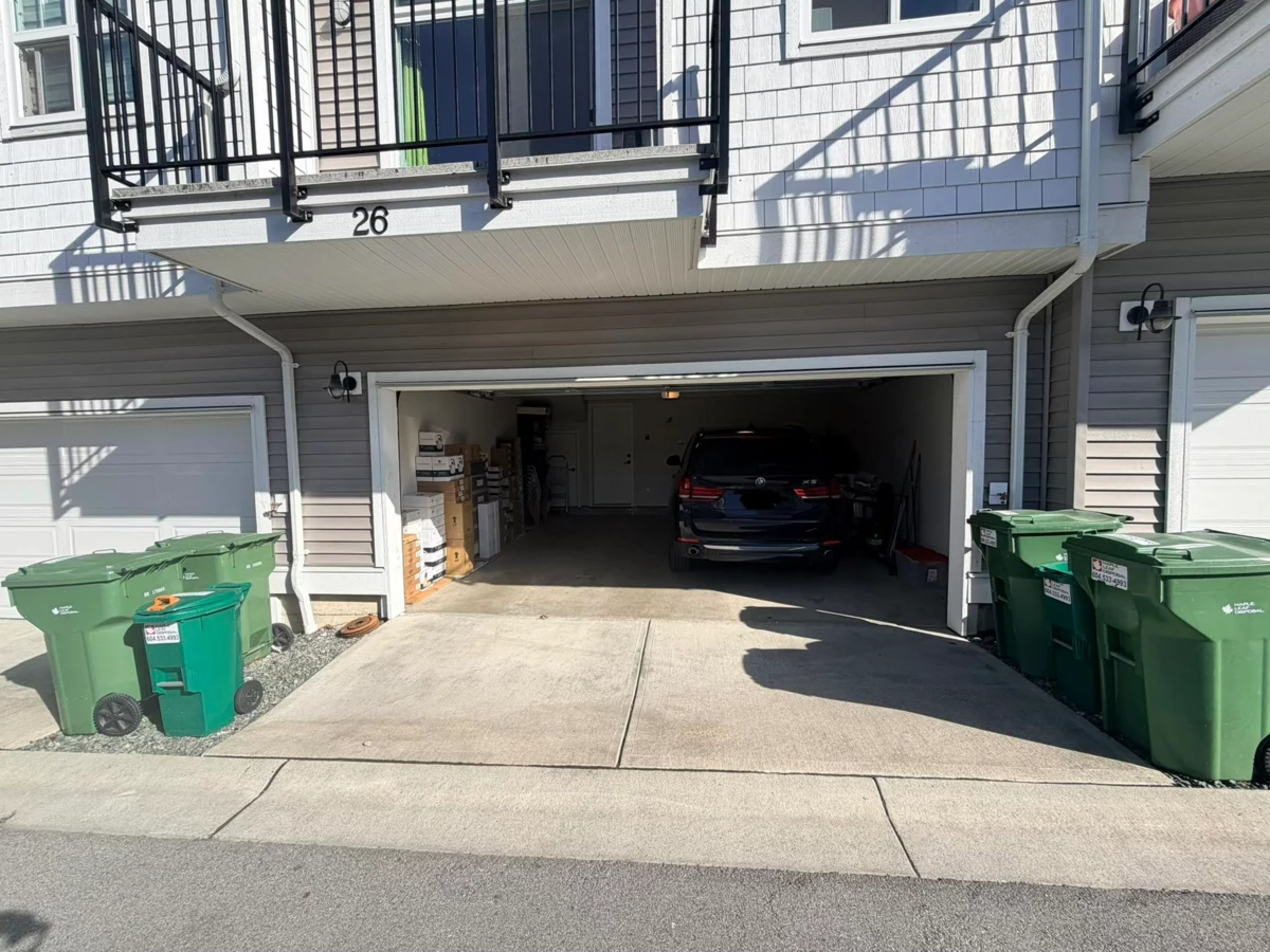 Kitchen Photo of 26 2033 Mckenzie Road, Abbotsford, BC