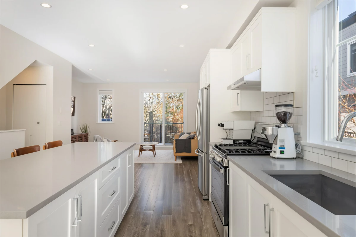 Family Room Photo of 35 15588 32 Avenue, Surrey, BC