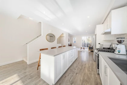 Kitchen Island Photo of 35 15588 32 Avenue, Surrey, BC