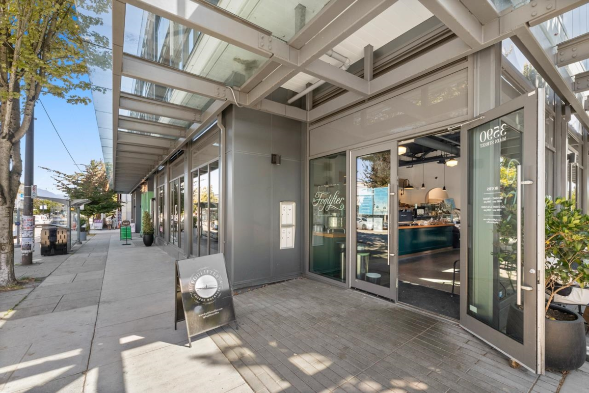 Family Room Photo of 306 209 E 20th Avenue, Vancouver, BC