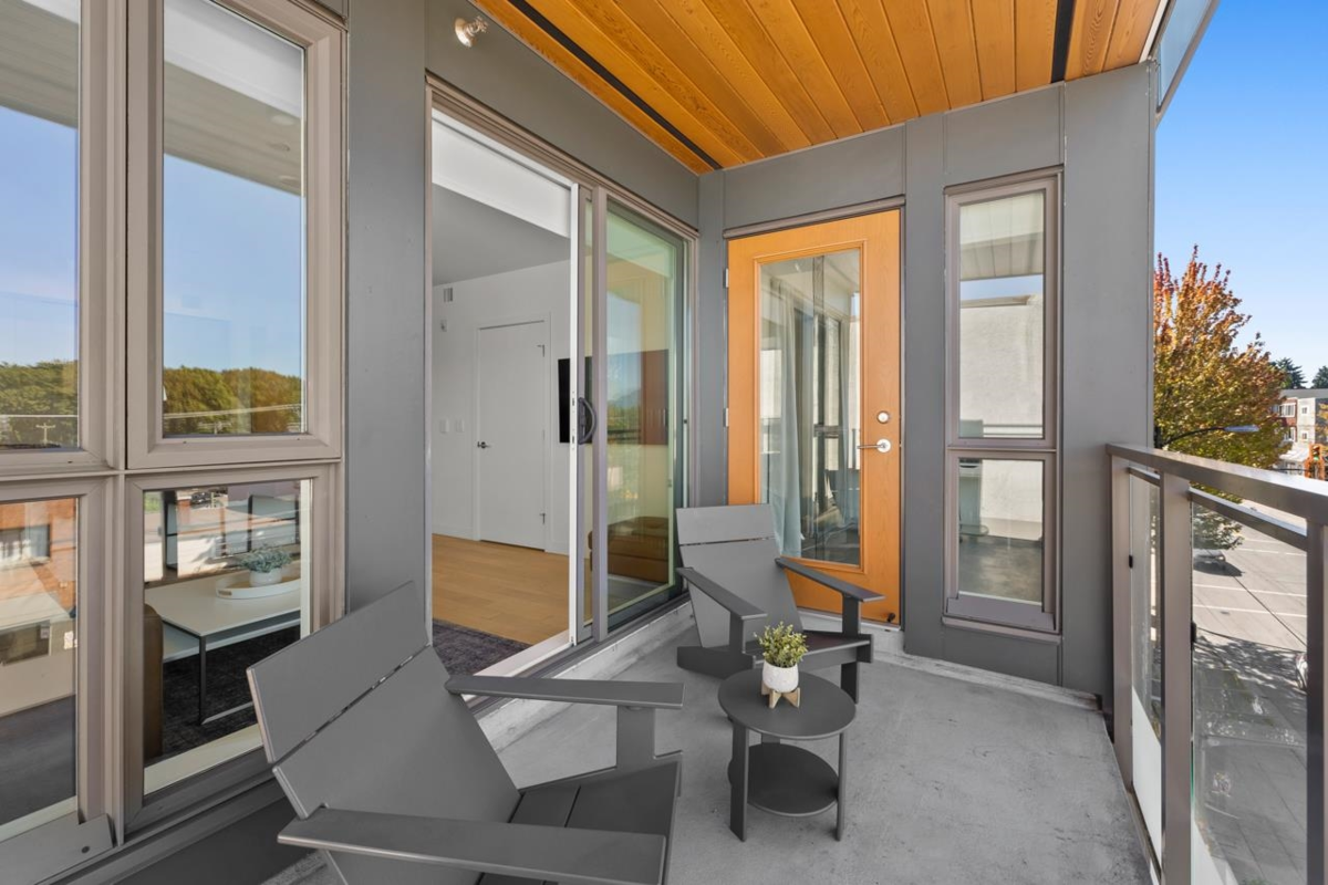 Garage Interior Photo of 306 209 E 20th Avenue, Vancouver, BC