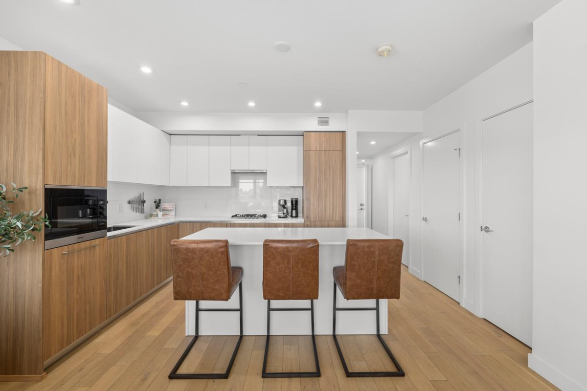 Primary Bedroom Photo of 306 209 E 20th Avenue, Vancouver, BC