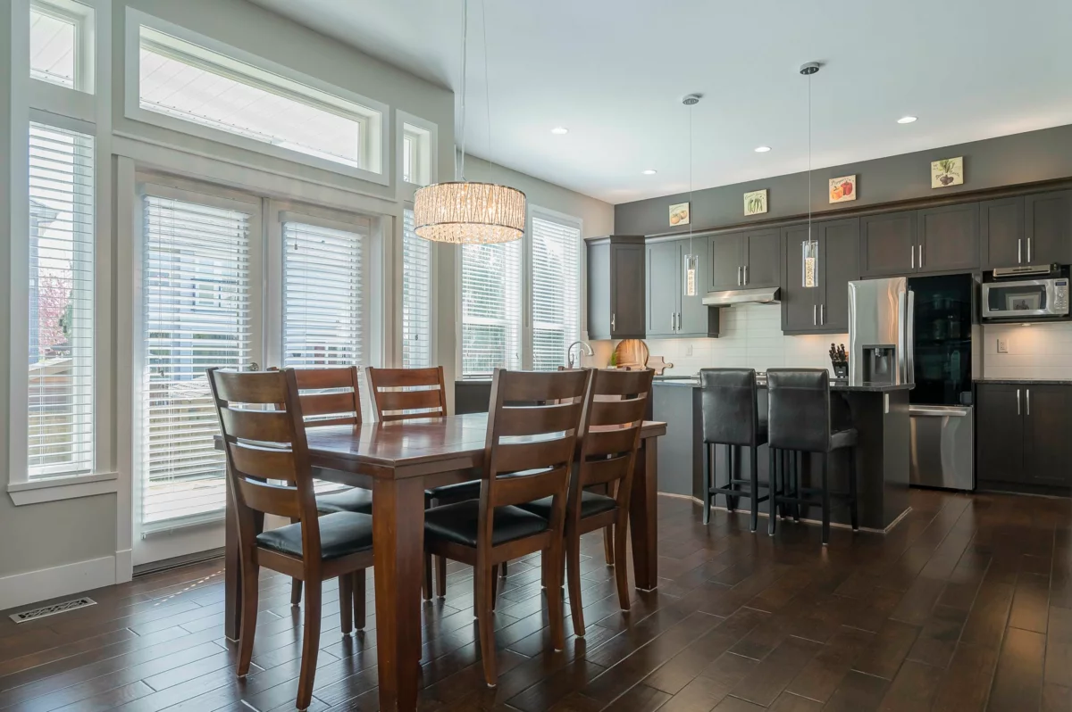 Kitchen Island Photo of 16364 60a Avenue, Surrey, BC