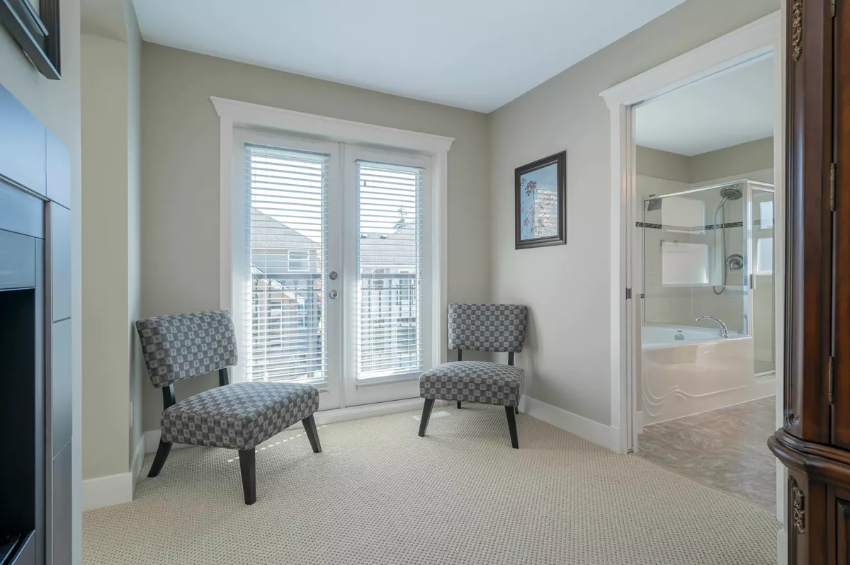 Laundry Room Photo of 16364 60a Avenue, Surrey, BC