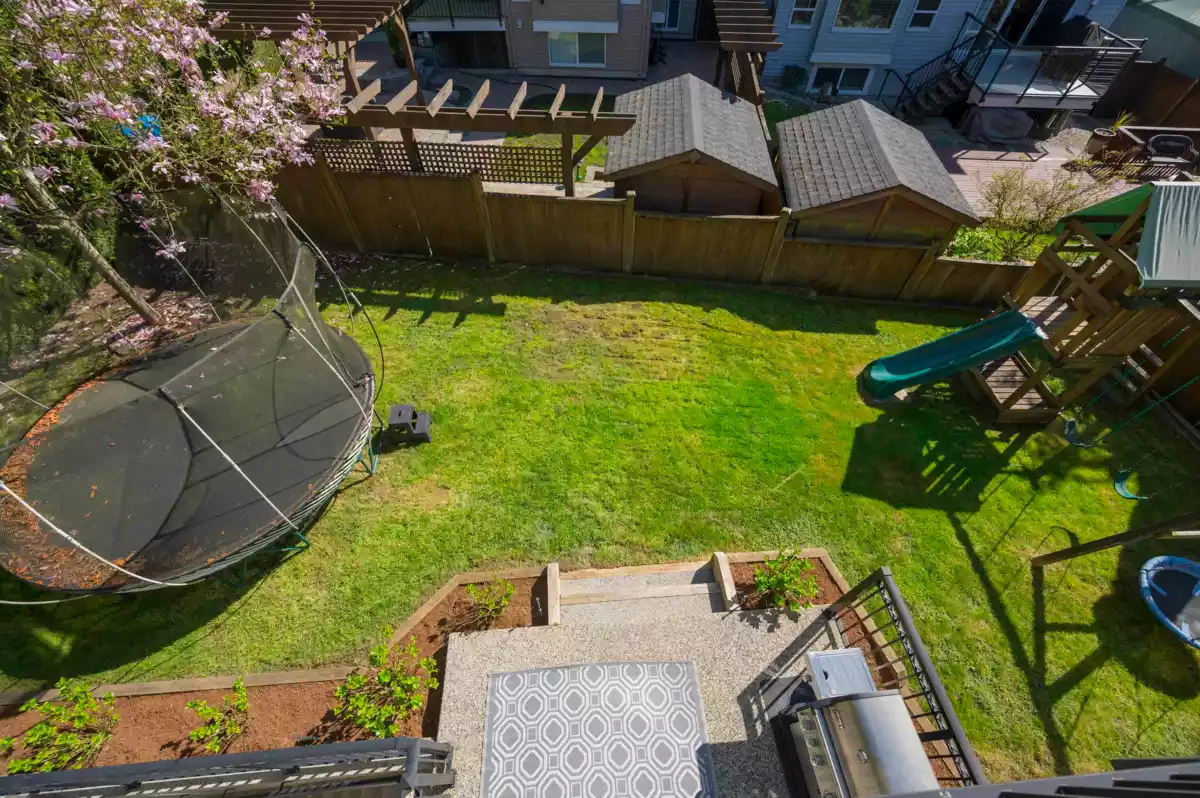 Mudroom Photo of 16364 60a Avenue, Surrey, BC