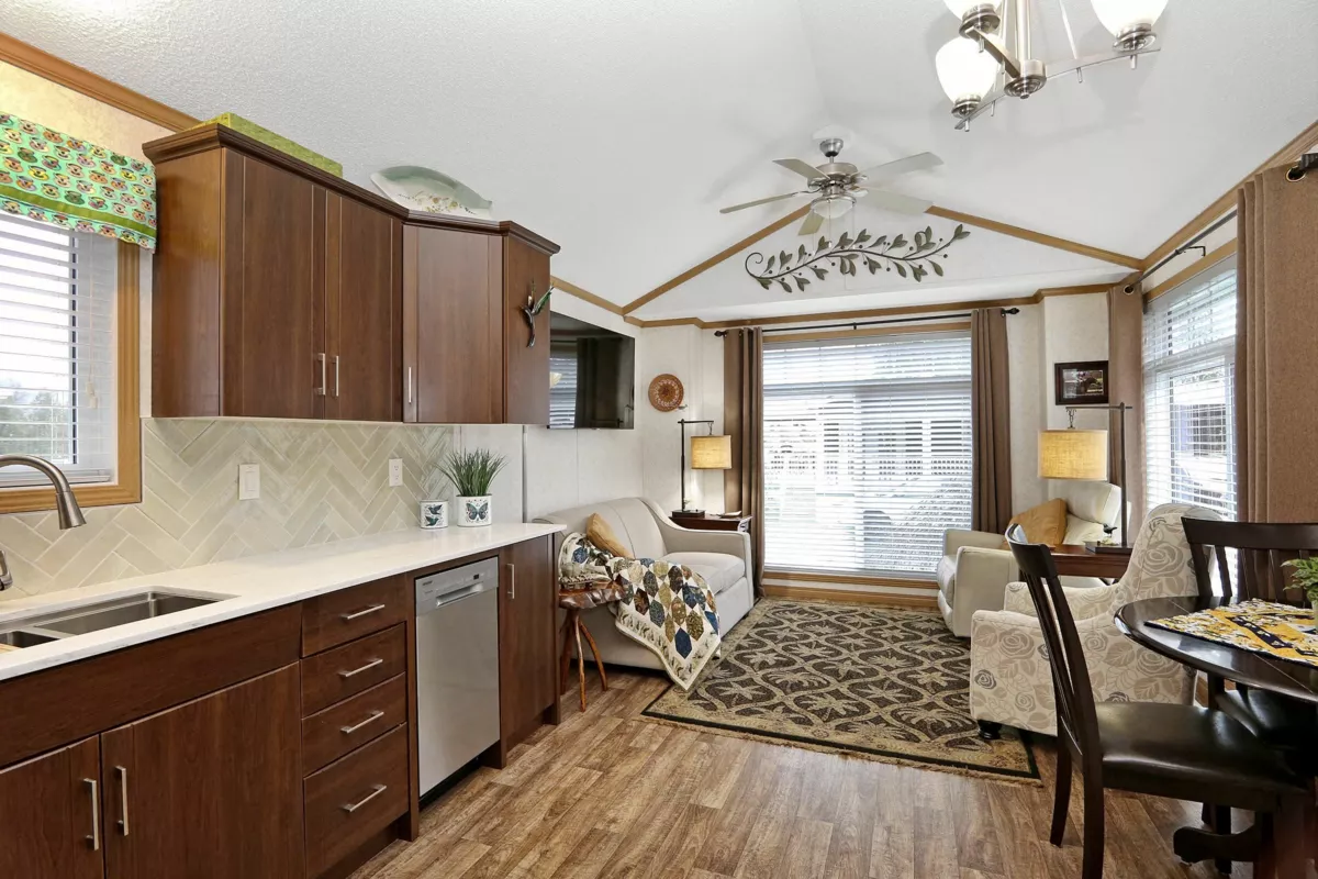 Kitchen Island Photo of 13 53480 Bridal Falls Road, Rosedale, BC