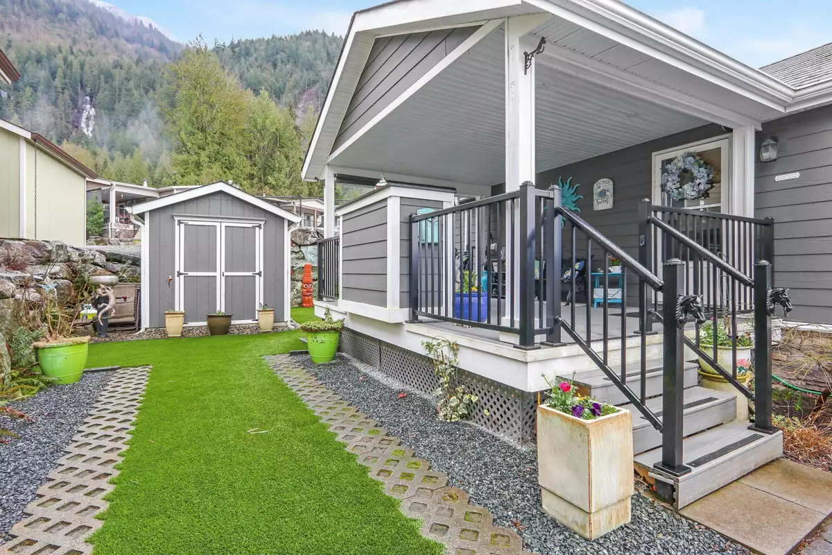 Powder Room Photo of 13 53480 Bridal Falls Road, Rosedale, BC