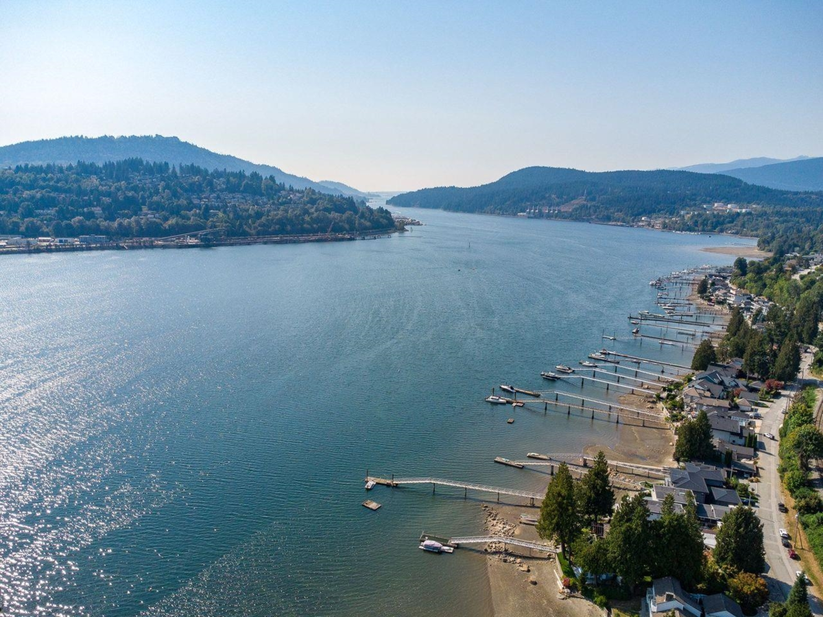 Guest Bathroom Photo of 668 Alderside Road, Port Moody, BC