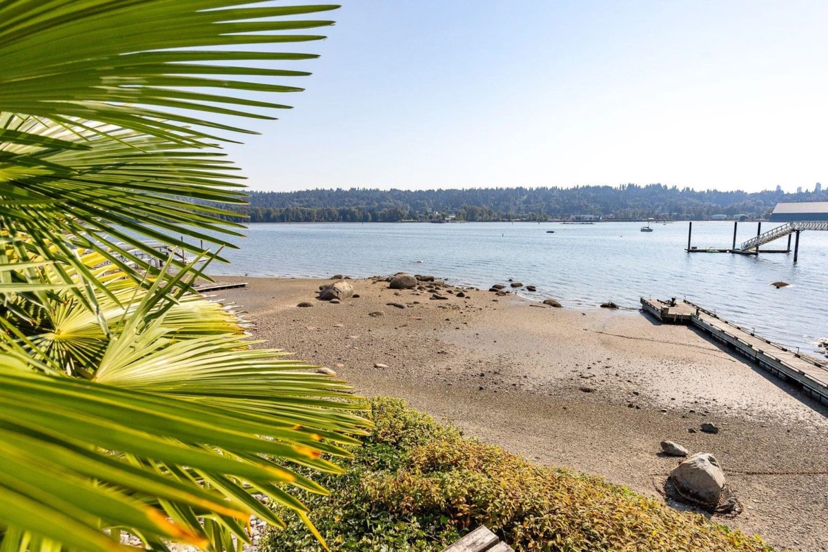 Loft / Bonus Room Photo of 668 Alderside Road, Port Moody, BC
