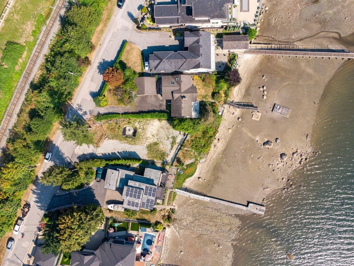 Walk-In Closet Photo of 668 Alderside Road, Port Moody, BC