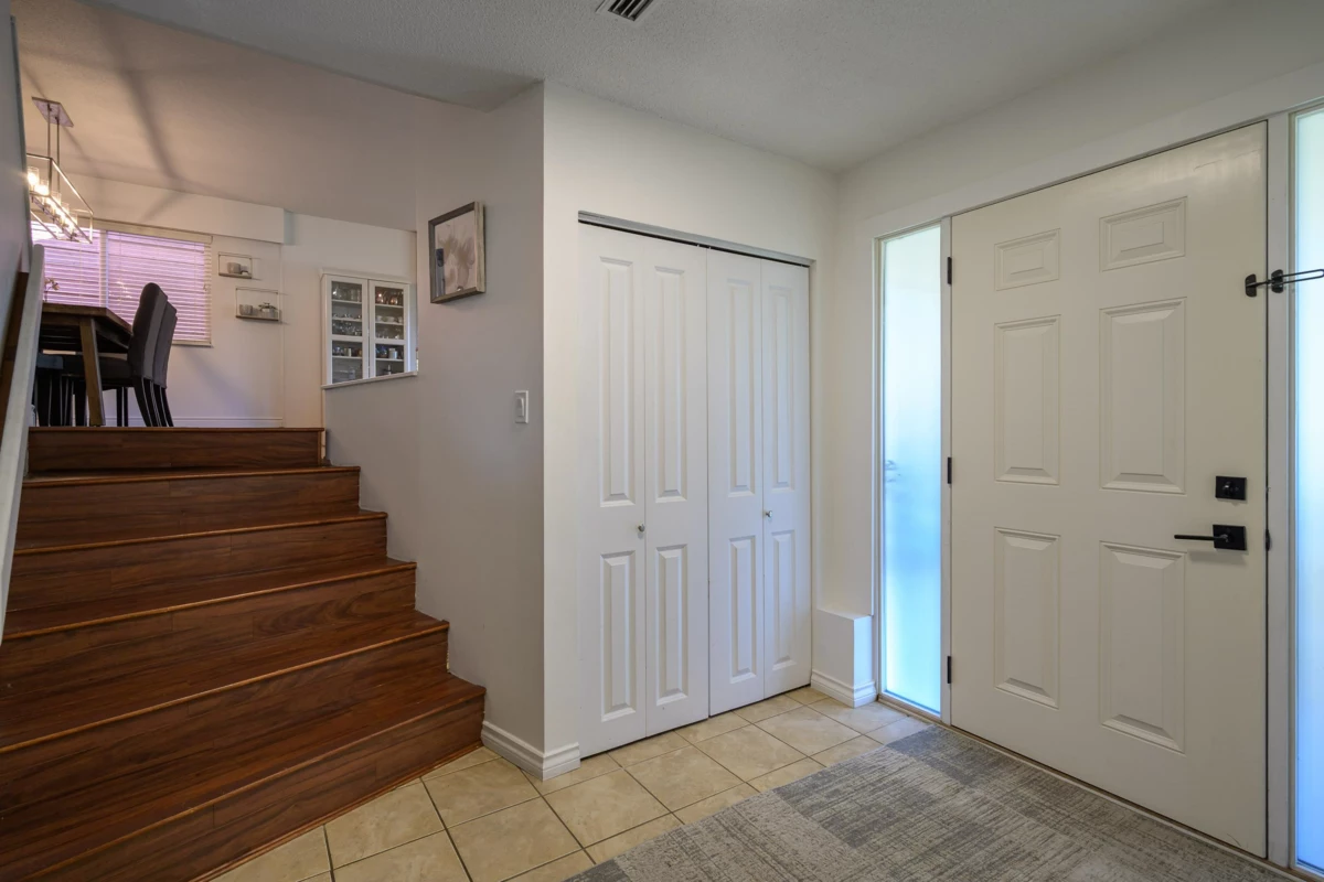 Dining Area Photo of 1345 53a Street, Delta, BC