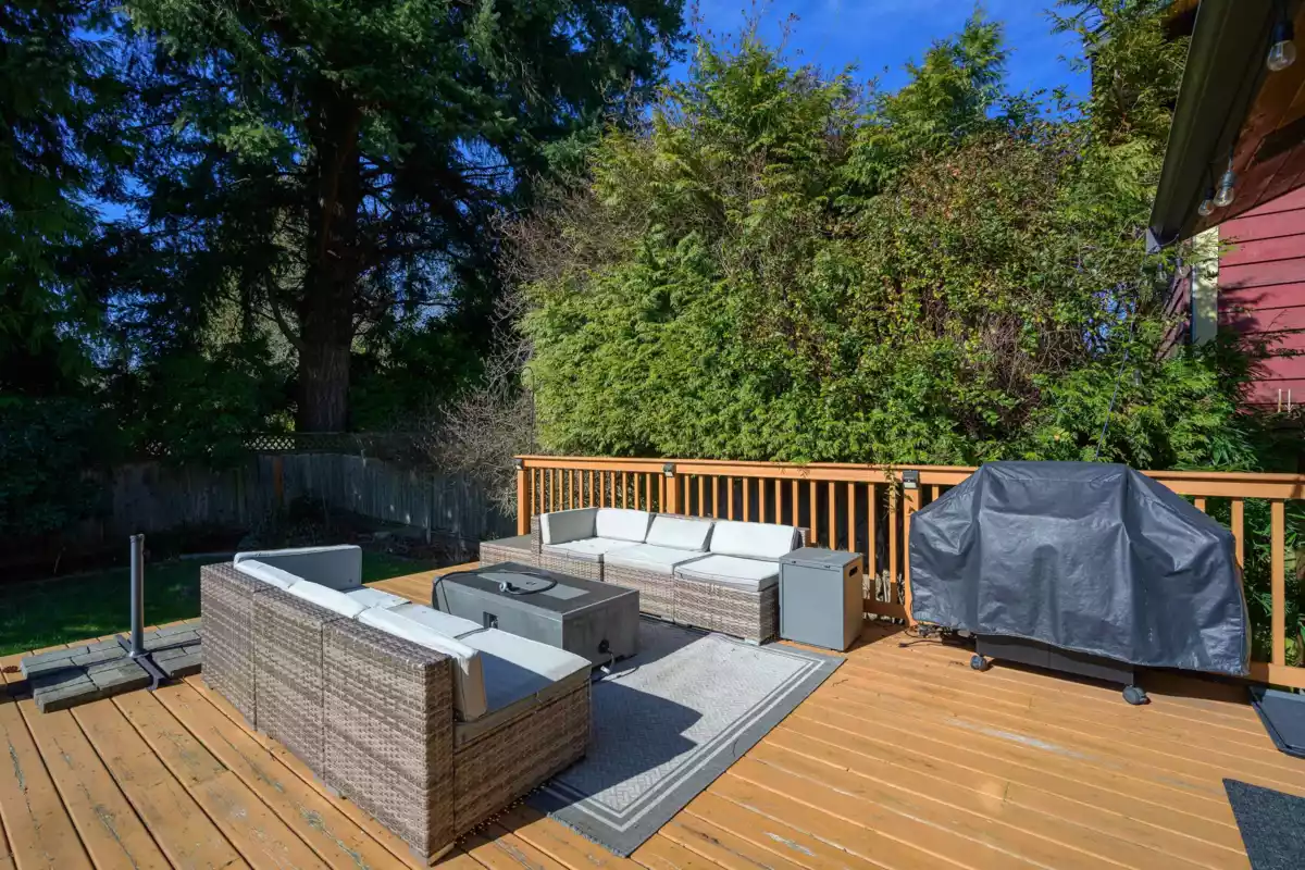 Outdoor Kitchen Photo of 1345 53a Street, Delta, BC