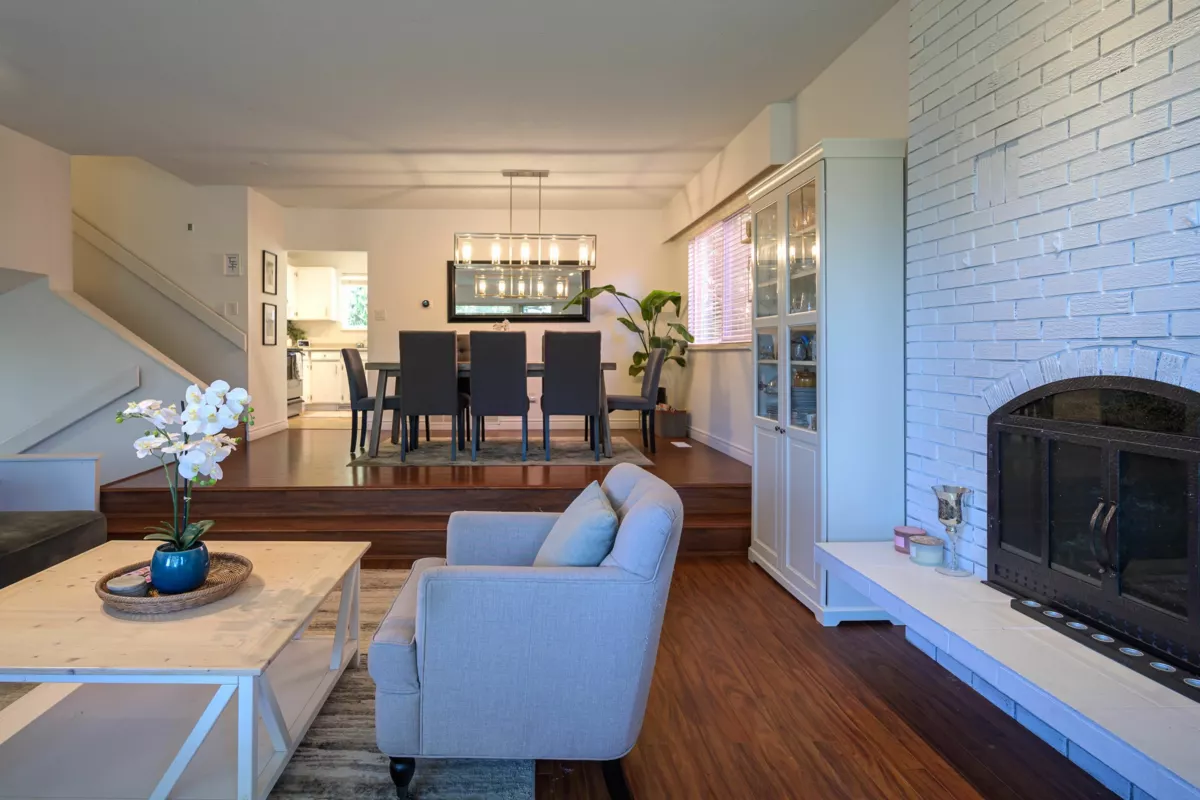 Walk-In Closet Photo of 1345 53a Street, Delta, BC