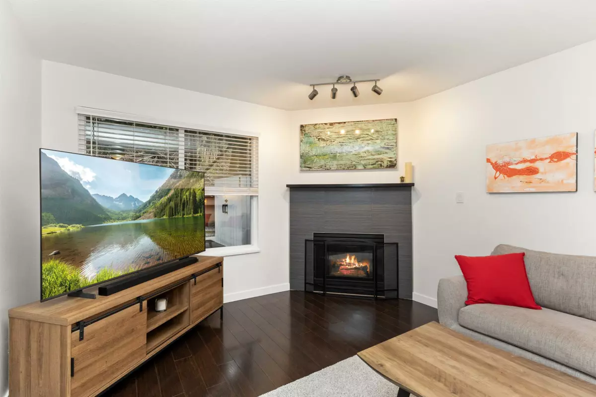 Breakfast Nook Photo of 47 36060 Old Yale Road, Abbotsford, BC