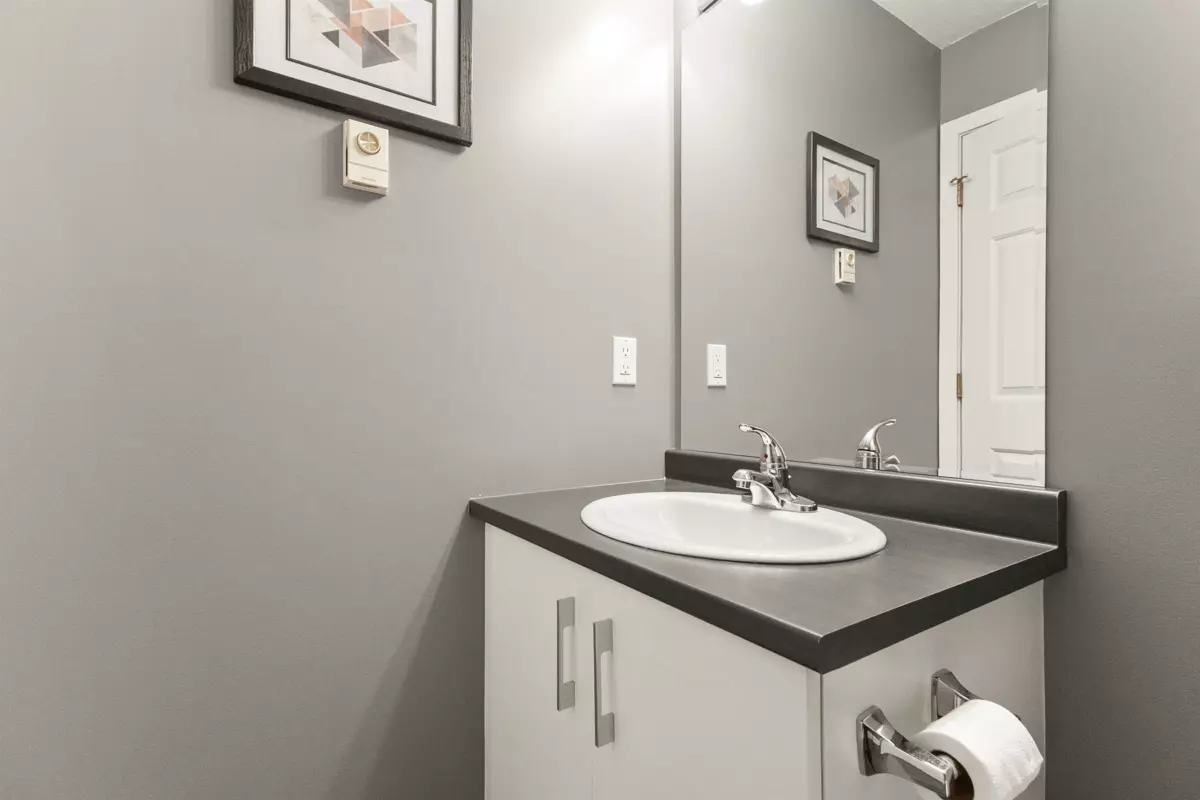 Guest Bathroom Photo of 47 36060 Old Yale Road, Abbotsford, BC