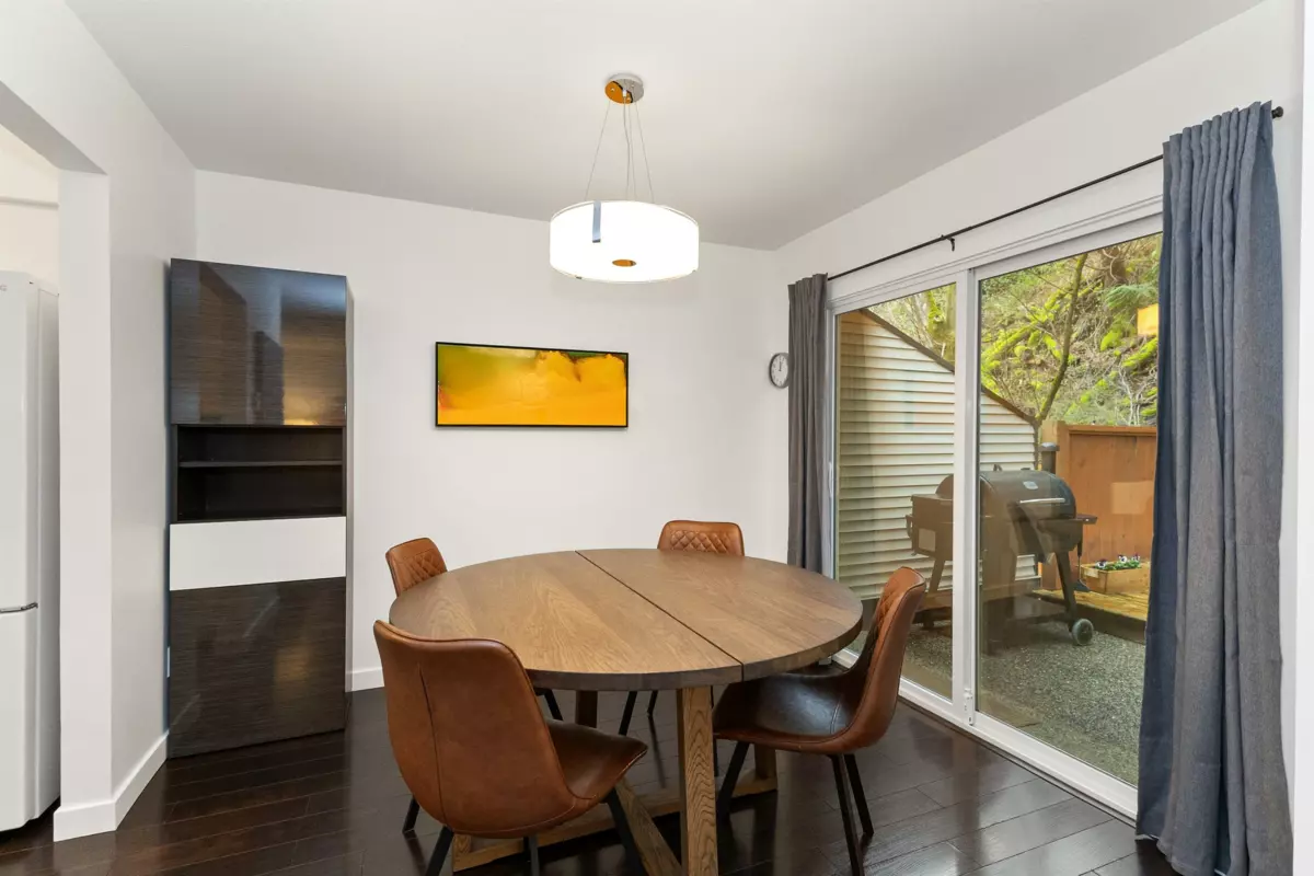 Kitchen Island Photo of 47 36060 Old Yale Road, Abbotsford, BC