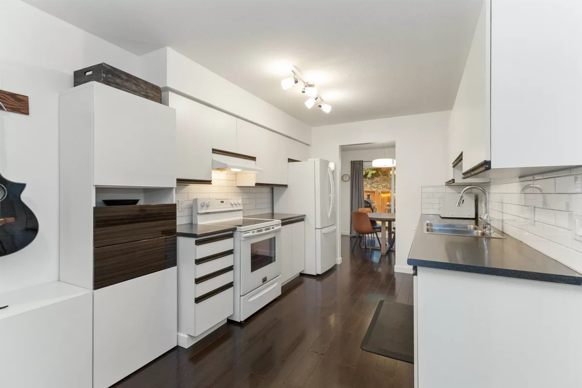 Living Room Photo of 47 36060 Old Yale Road, Abbotsford, BC