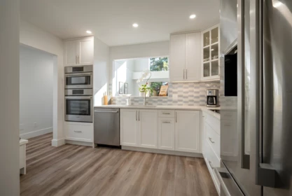 Kitchen Island Photo of 48 2500 152 Street, Surrey, BC